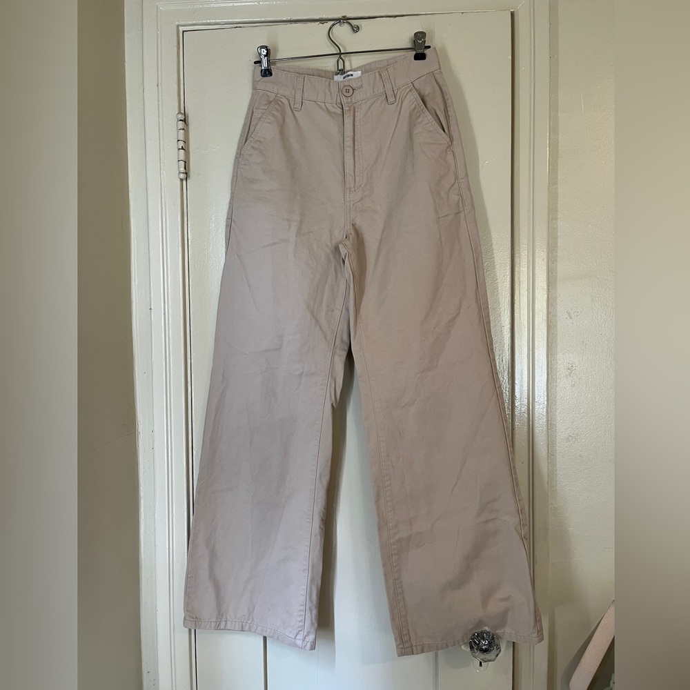 cotton on khaki wide leg pants! in great condition. feel free to send offers!